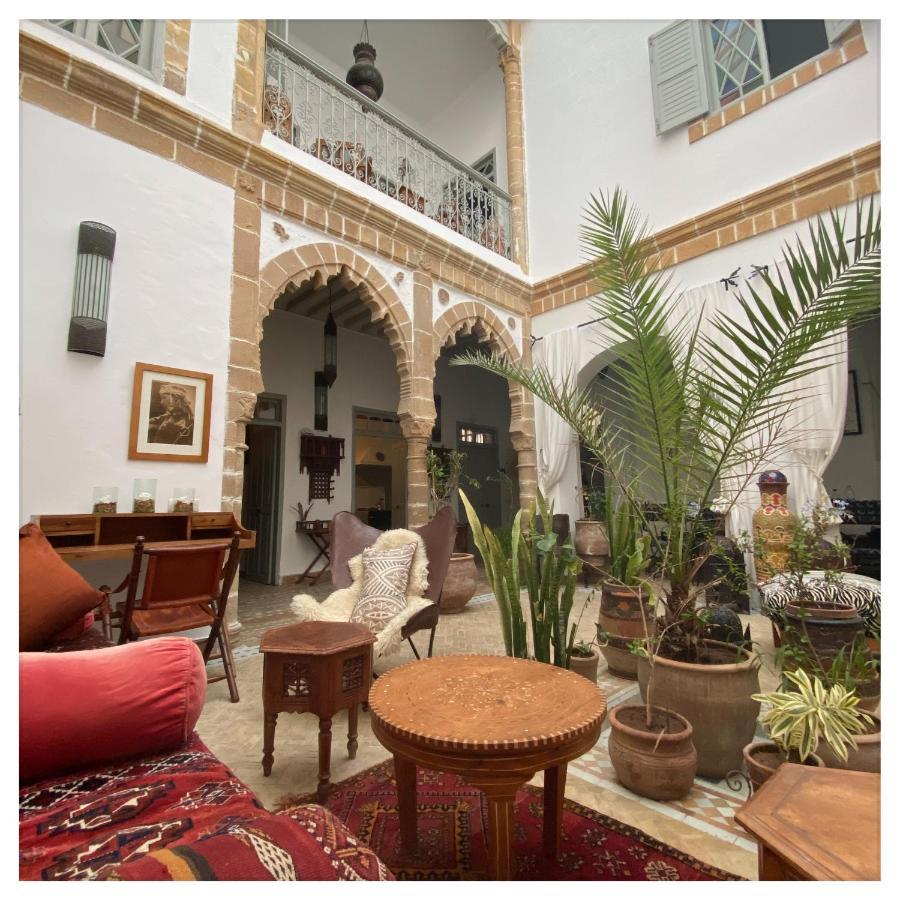 Riad Le Consulat - Private Riad For Family & Group, Breakfast Included, Skala Ес-Сувейра Екстер'єр фото